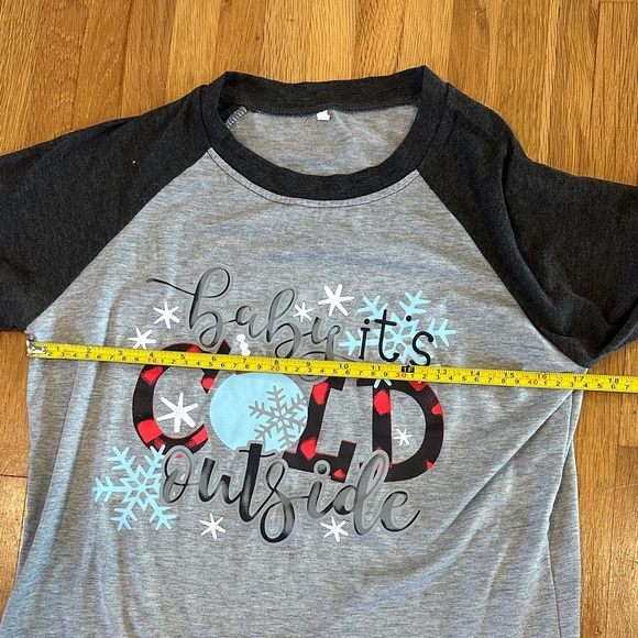 *last chance* Women’s Gray Winter Quarter Long Sleeve Shirt - Picture 9 of 11